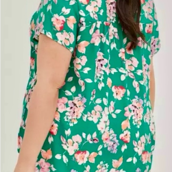 Torrid Green Floral Georgette Women's Top - Picture 3 of 7